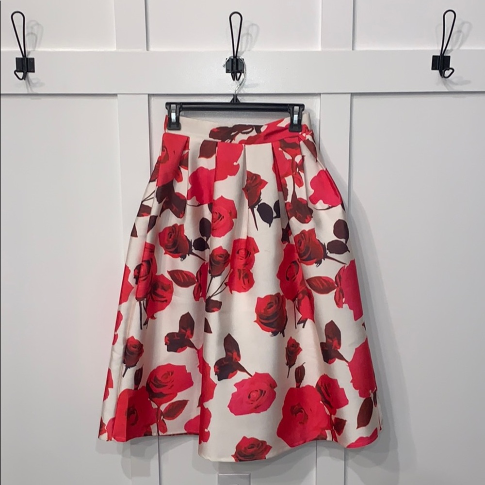 High waisted skirt